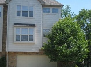 4025 Waterford Dr, Center Valley, PA 18034