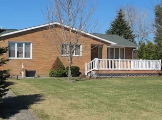 7596 Teal Rd, Oscoda, MI 48750