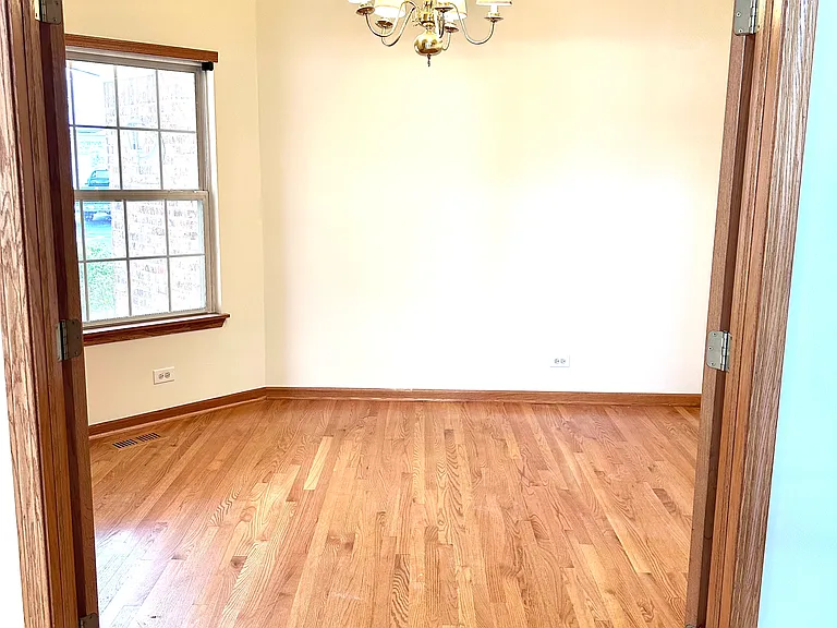315 Bay Dr — Photo 6