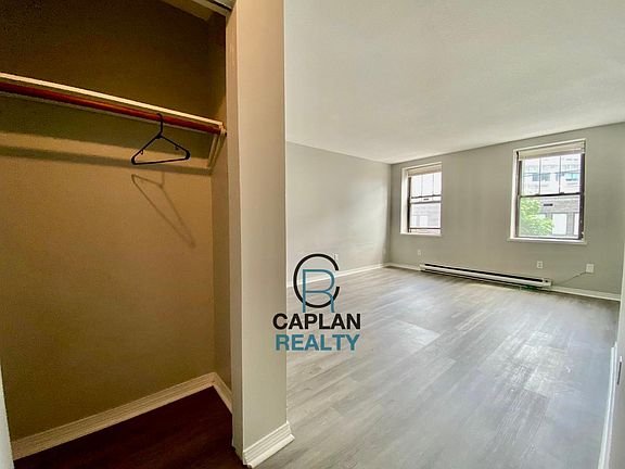 2nd image of 1409 Chapel St #30