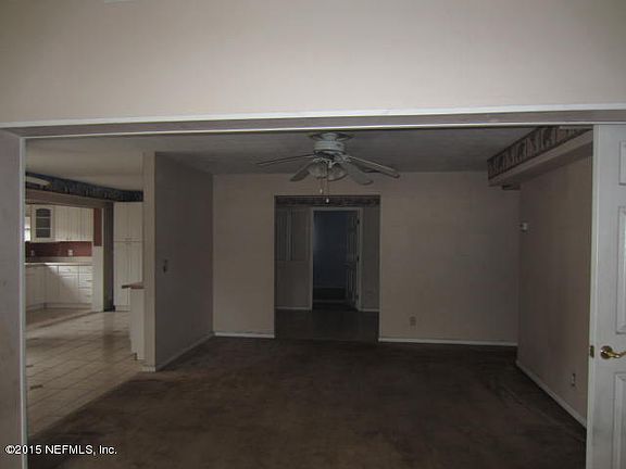 3rd image of 254 BLAIRMORE Boulevard E