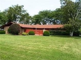 3236 W Pearl City Rd, Freeport, IL 61032