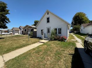 7723 Pershing Blvd, Kenosha, WI 53142