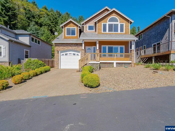 340 NE Spring Ave, Depoe Bay, OR 97341