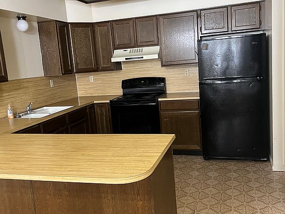 5th image of 48 Aspen Grove Dr E APT O-8