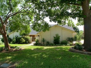 3209 Hidalgo St, Irving, TX 75062