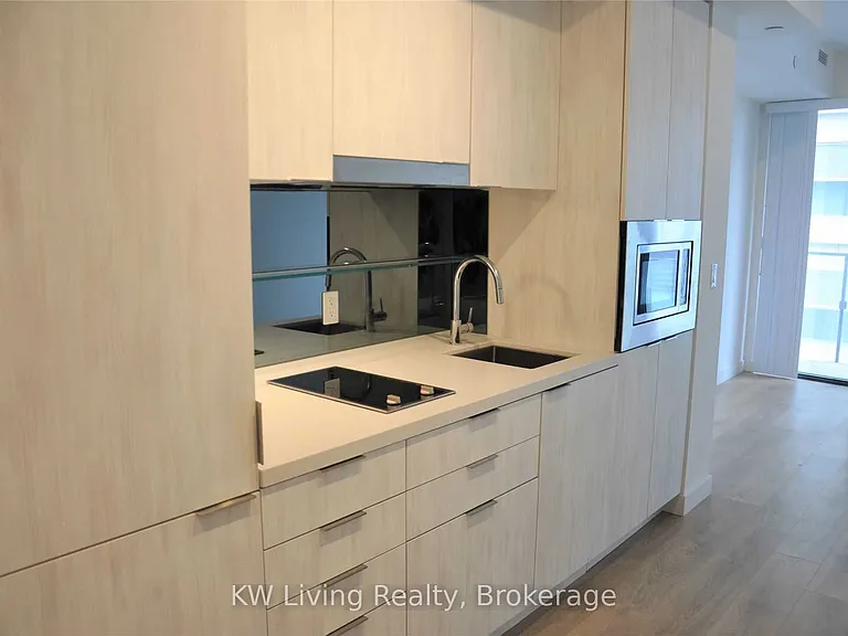 215 Queen St W #807 — Photo 2