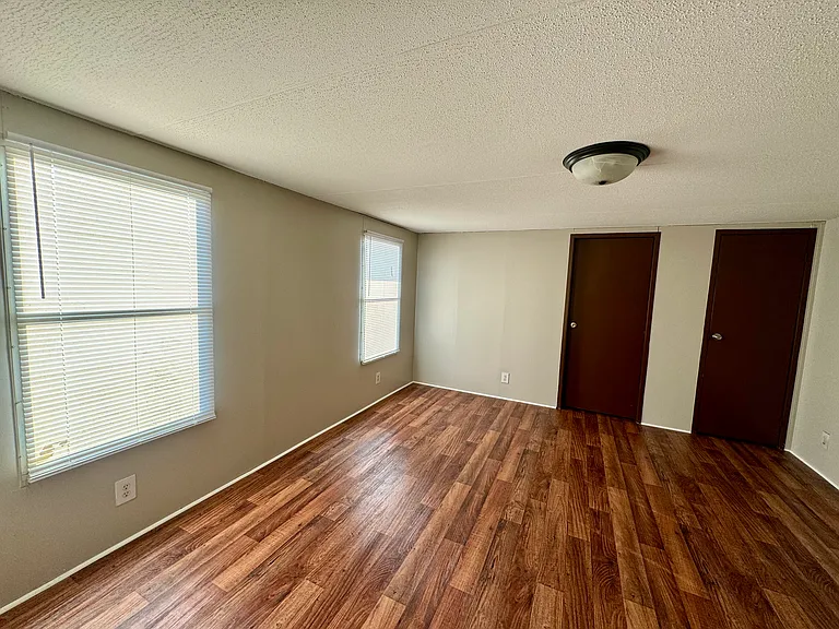 328 E Jackson Blvd #3 — Photo 4