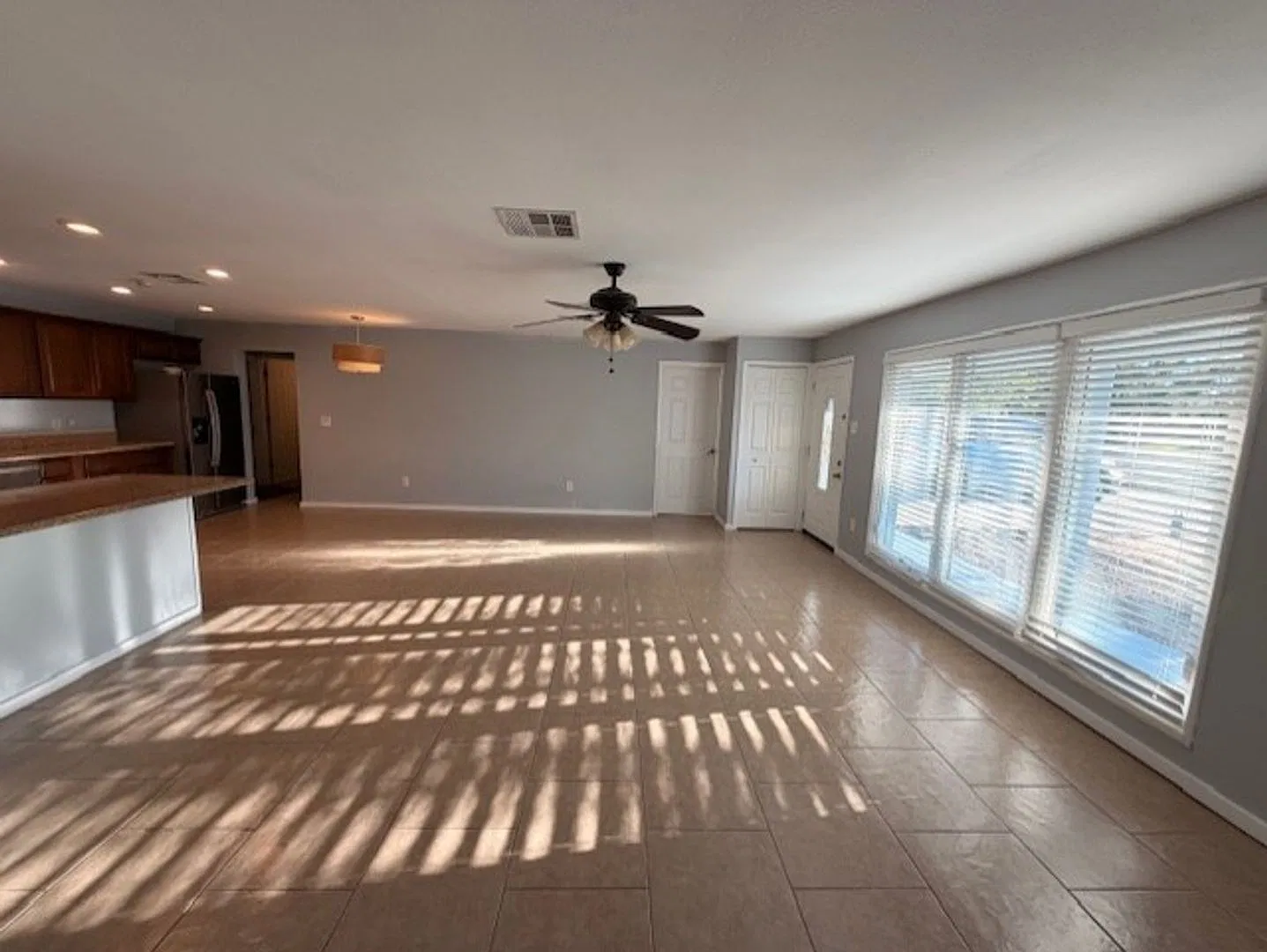 Remodeled 4 Br 3 Ba Home on 16th St Near Bethany Home in Central Phoenix — Photo 3