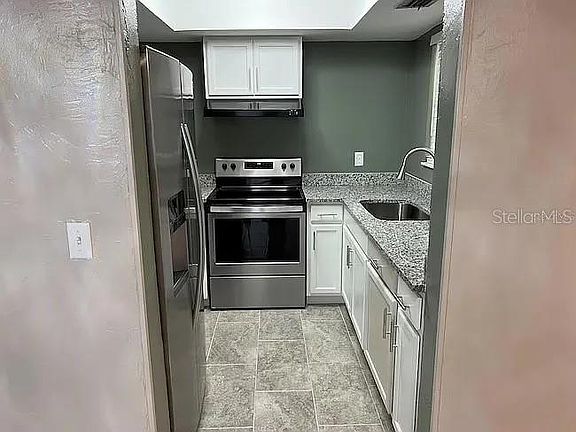 4th image of 23104 SANDALWOOD DRIVE #104