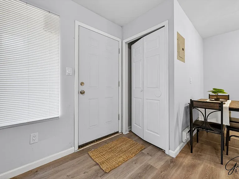 11411 Wyoming St — Photo 4