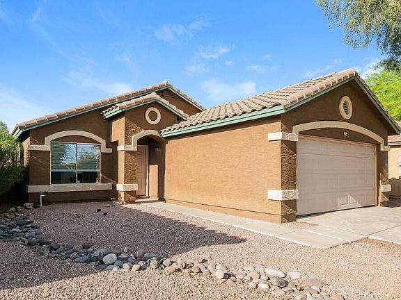 3rd image of 14756 W Maui Ln