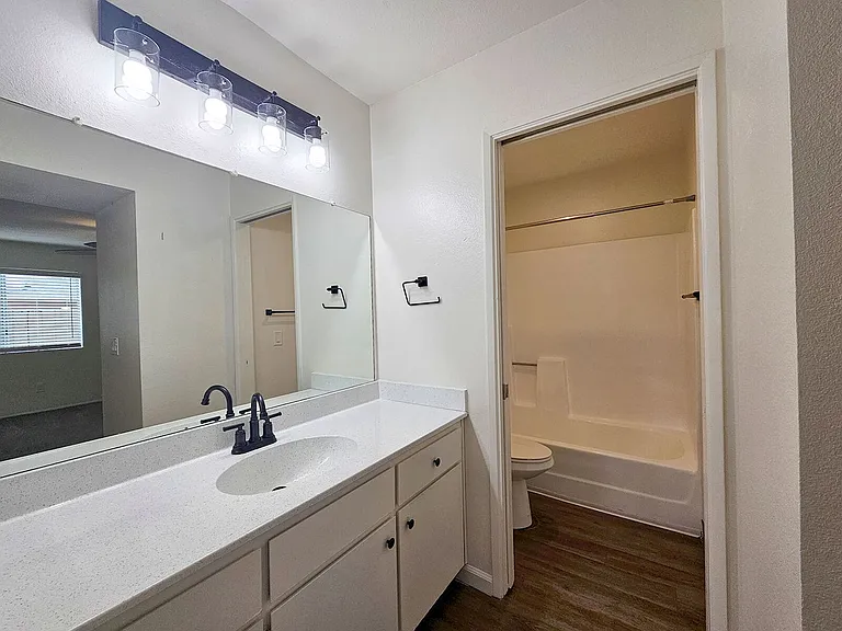 Palm Villas Apartments — Photo 18