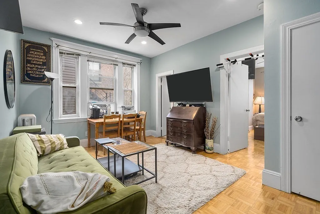 56 Park Vale Avenue - 12 — Photo 1
