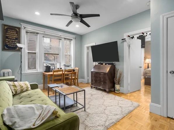 56 Park Vale Ave #23, Allston, MA 02134