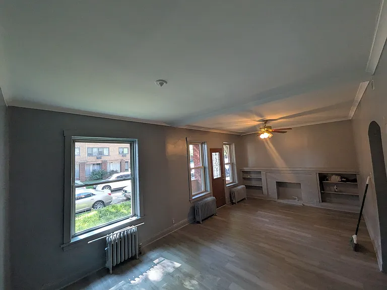 7227 N Damen Ave #1 — Photo 4