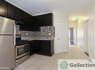 8400 S Oglesby Ave, Chicago, IL 60617