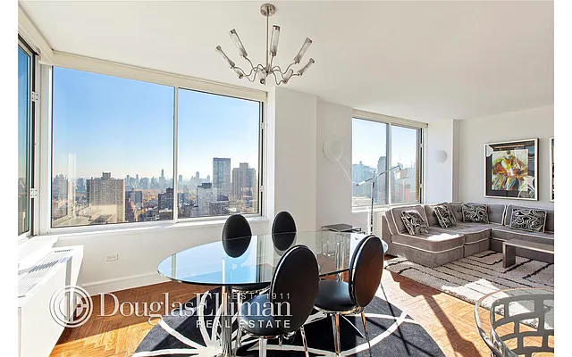 Sold by Douglas Elliman | media 18