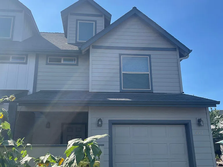 455 NW 25th St — Photo 1