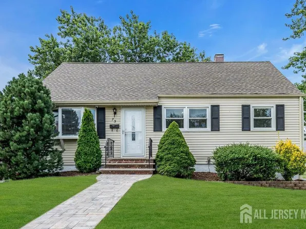 75 S McKinley Ave, Iselin, NJ 08830