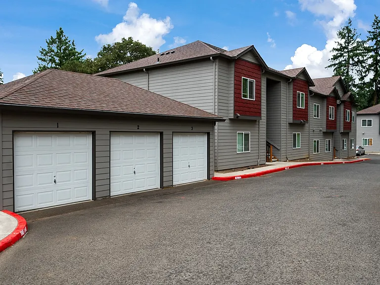Leverich | Exterior
