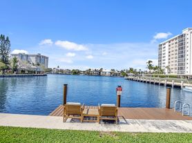 414 Seasage Dr, Delray Beach, FL