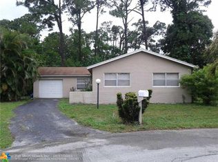 7028 Pine Manor Dr, Lake Worth, FL 33467