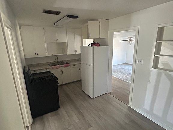 4th image of 1506 Runnels St #12