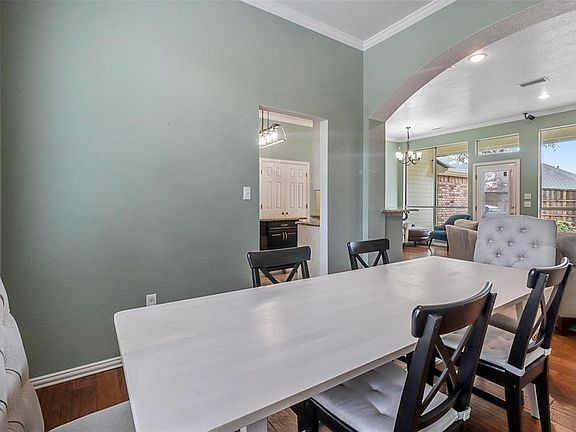 4th image of 708 Biscayne Dr