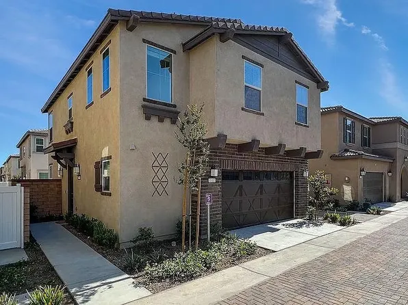 30401 Village Terrace Dr, Menifee, CA 92584