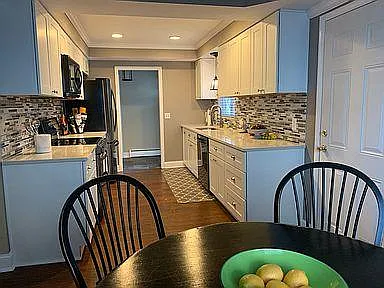 2698 Yorkshire Rd — Photo 42