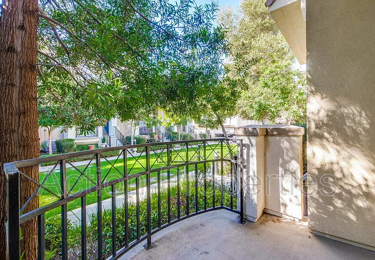 169 Bel Air Ct — Photo 24