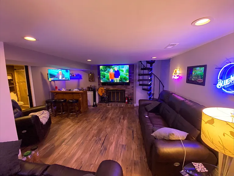 303 Bost Dr — Photo 10