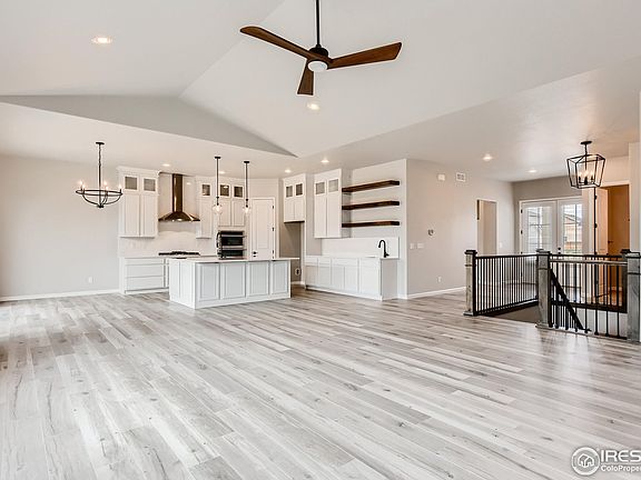 4th image of 852 Canoe Birch Dr