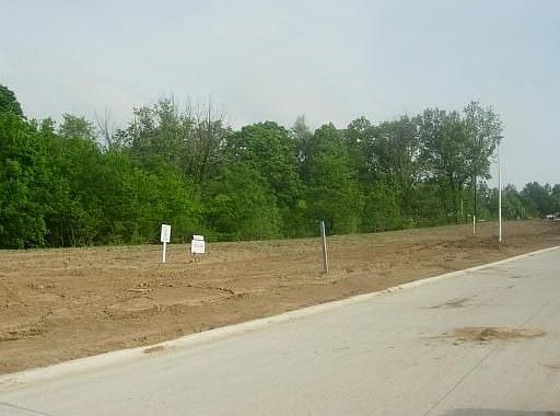 2nd image of 3621 Spring Valley Pl NE