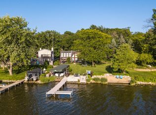 3105 E Lake Shore Dr, Wonder Lake, IL 60097