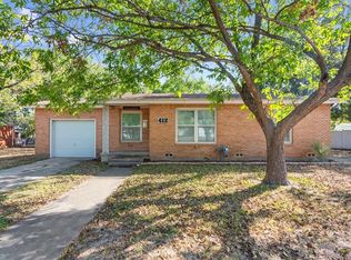 412 S Tyler St, Mcgregor, TX 76657