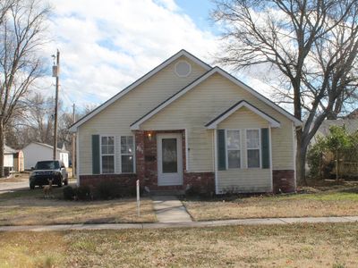 213 W Magnolia St, Independence, KS, 67301