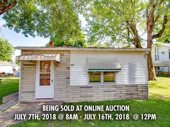 105 W Vine St, Brighton, IL 62012