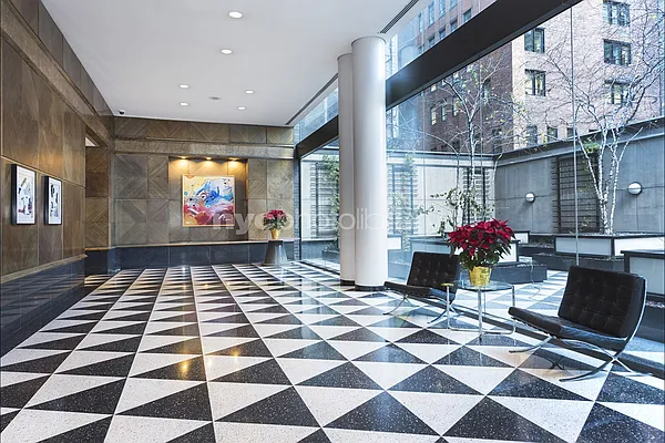 Rented by Aliya Global Realty Inc. | media 17