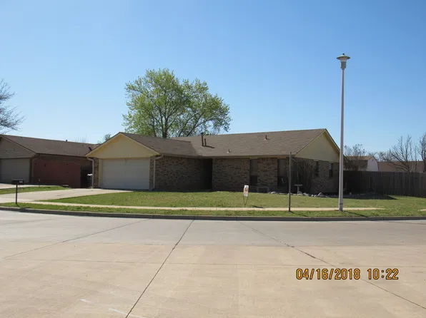 6514 SW Brookline Ave, Lawton, OK 73505