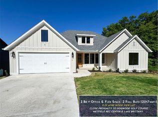 12 Dickenshire Dr, Bella Vista, AR 72714