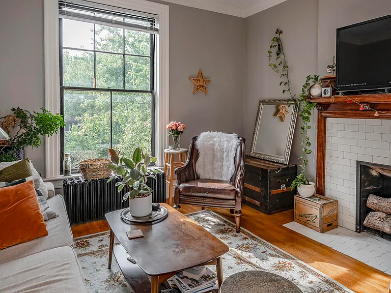 25 Hampton Ct #7 — Photo 24