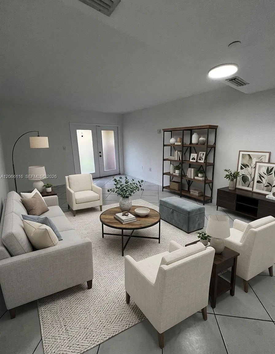 The Shamrock Condo — Photo 2