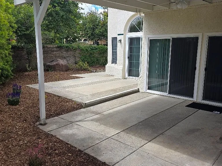 45104 Putting Green Ct — Photo 22
