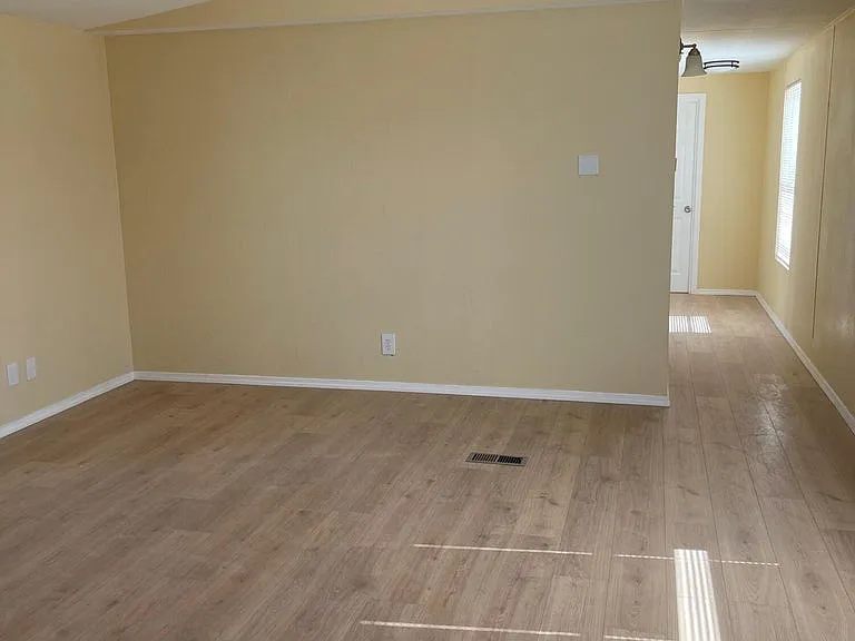 78 James St — Photo 9