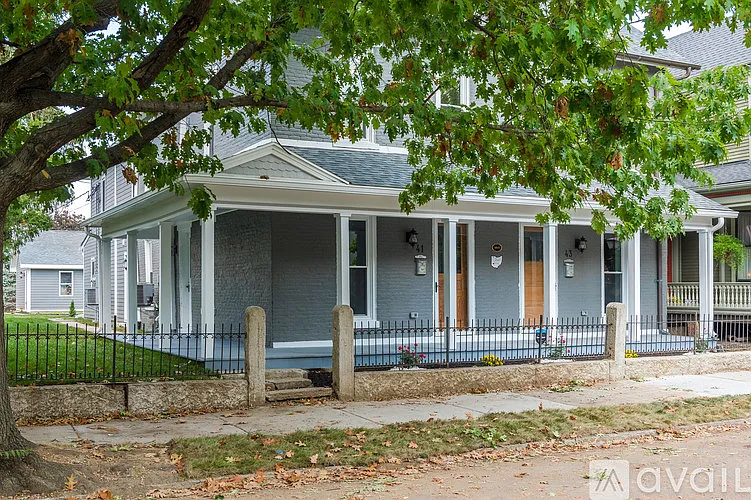 41 Green St — Photo 3