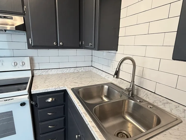 613 S 6th St #615 — Photo 9
