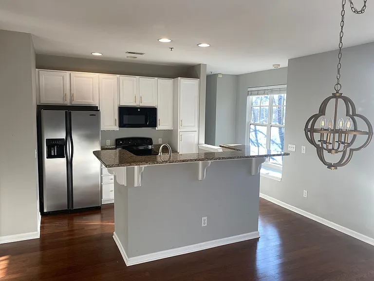 1505 Walnut View Dr — Photo 9