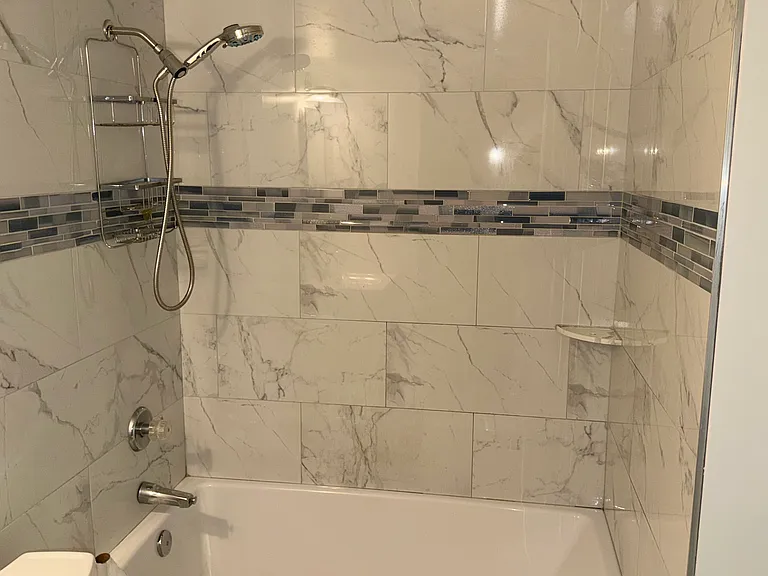 2122 Sharpshire Ln — Photo 11